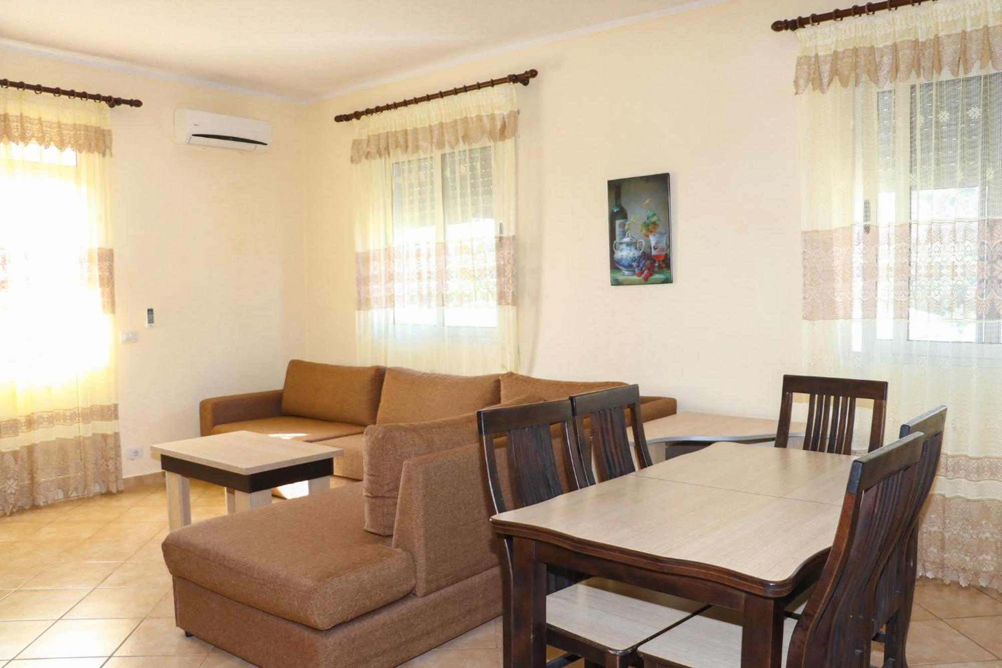 שקודר Hotel As Baks-Rrjoll מראה חיצוני תמונה