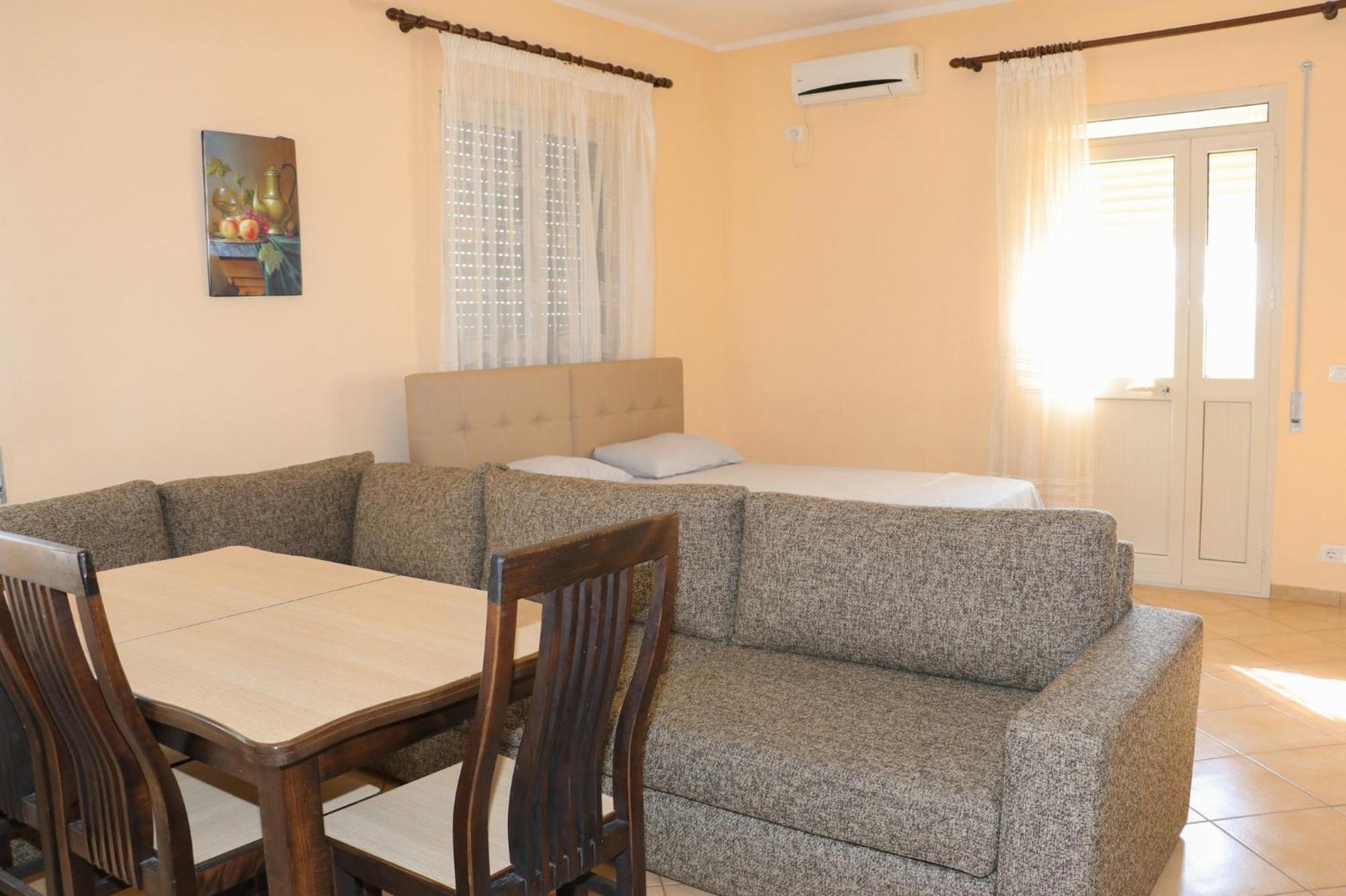שקודר Hotel As Baks-Rrjoll מראה חיצוני תמונה